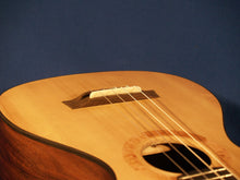 Load image into Gallery viewer, Baritone Ukulele 1.4.43