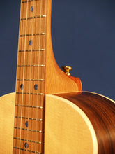 Load image into Gallery viewer, Baritone Ukulele 1.4.44